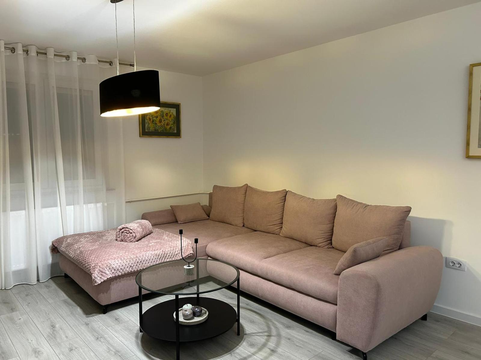 Nastasija Apartment Osijek Buitenkant foto