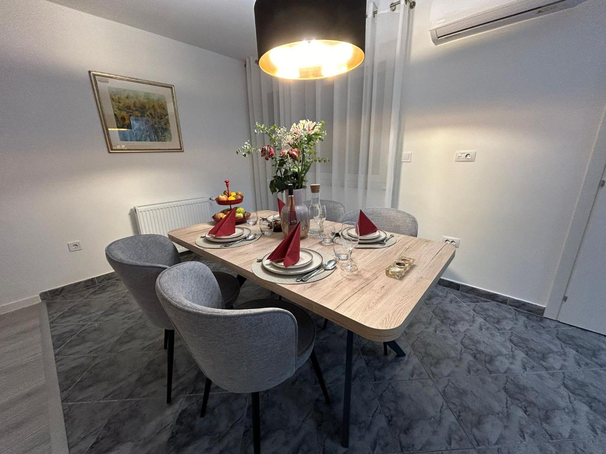 Nastasija Apartment Osijek Buitenkant foto